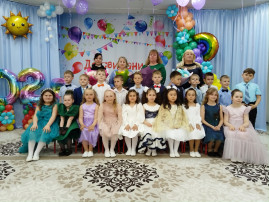 В детском саду пошли выпускные В детском саду пошли выпускные.